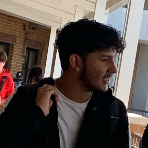 Meet your Posher, Daniel - Picture 1 of 1